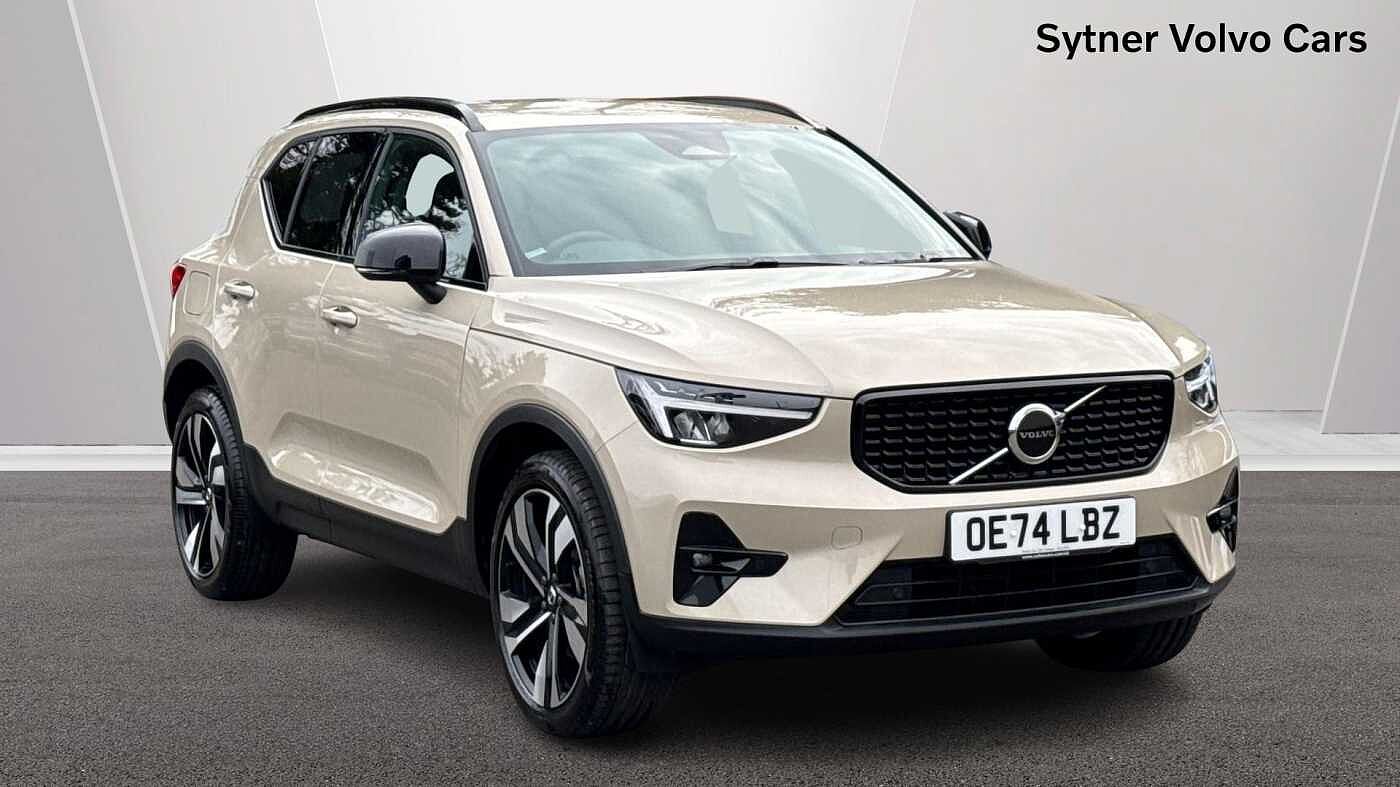 Main listing image - Volvo XC40