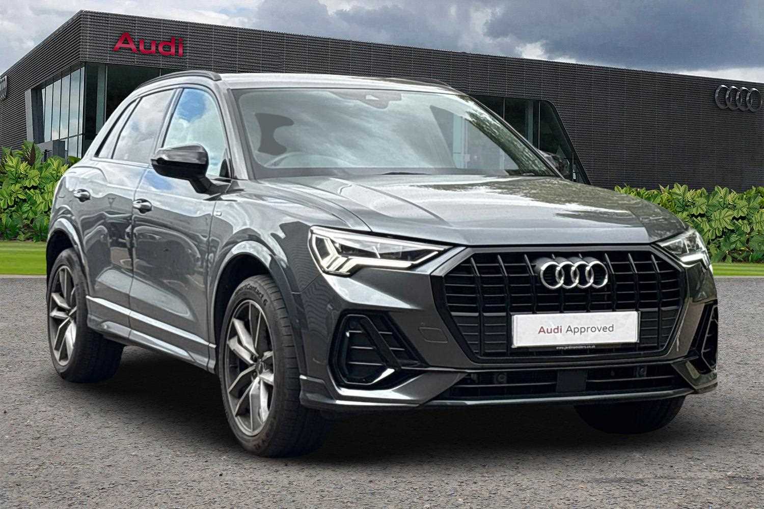 Main listing image - Audi Q3