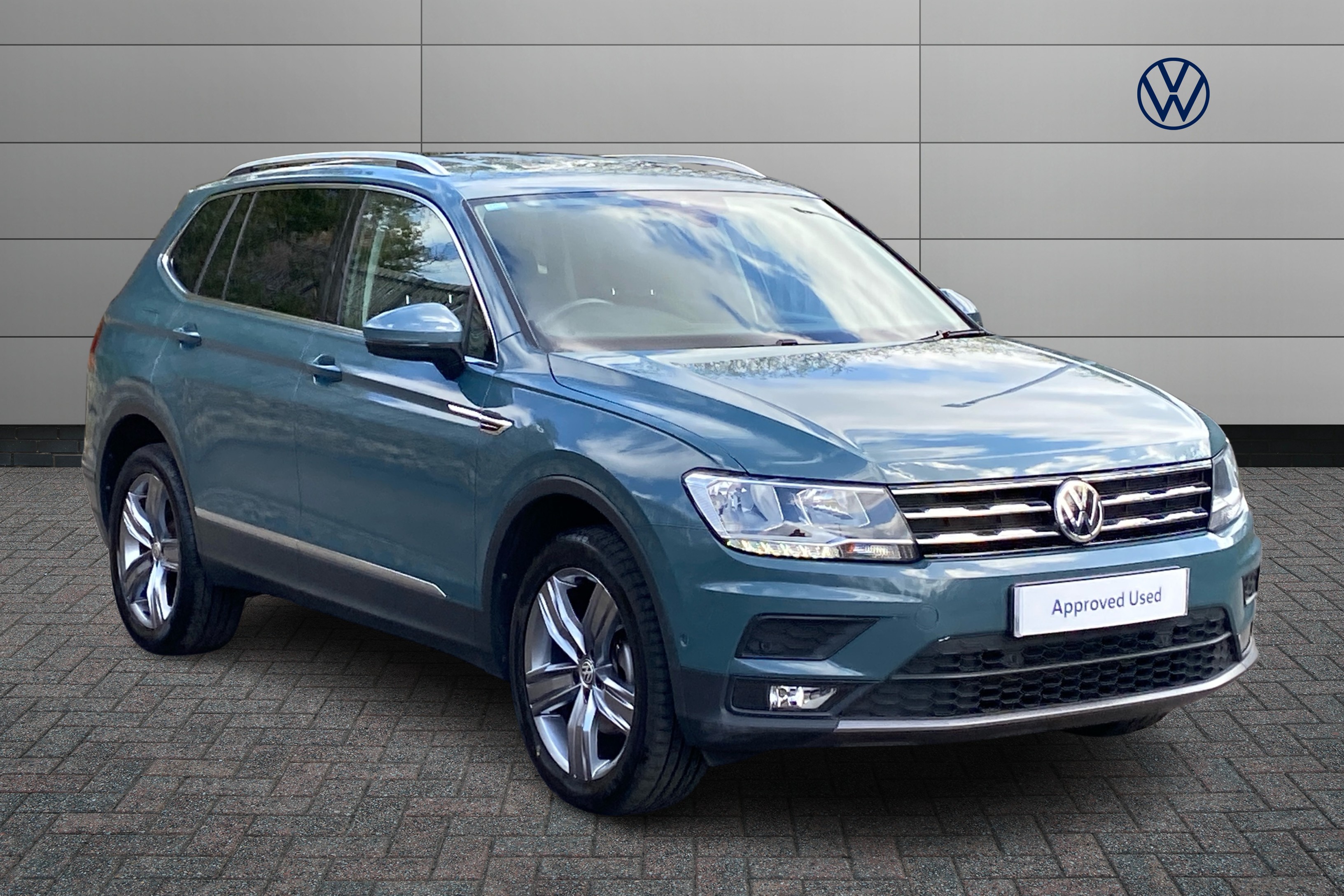 Main listing image - Volkswagen Tiguan Allspace