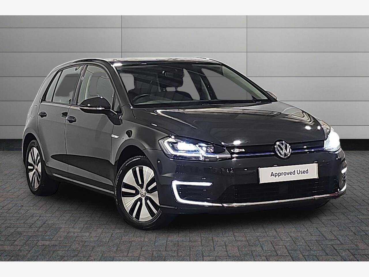 Main listing image - Volkswagen e-Golf