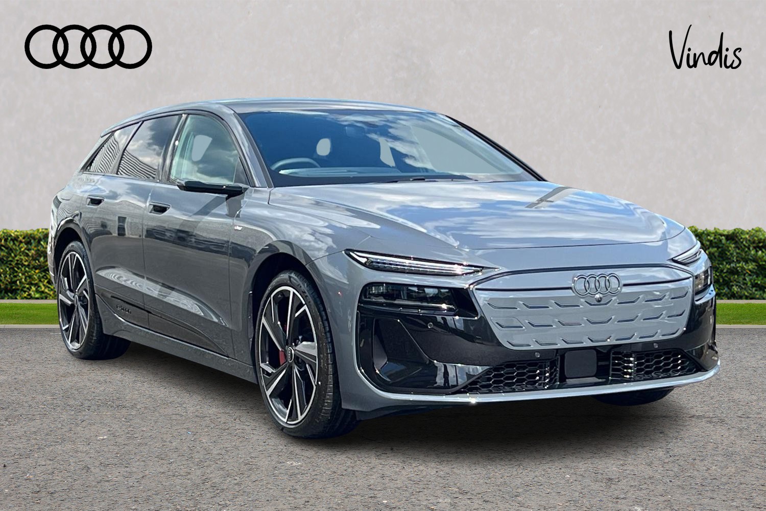Main listing image - Audi e-tron