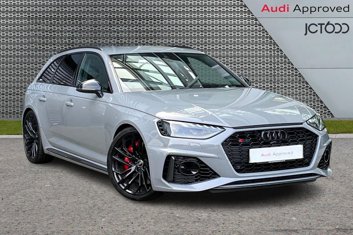 Main listing image - Audi RS4