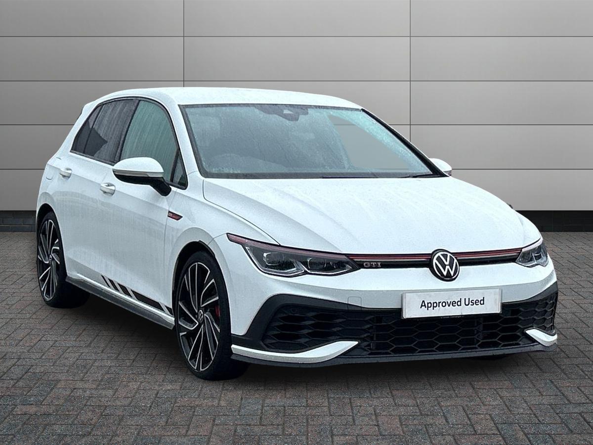 Main listing image - Volkswagen Golf
