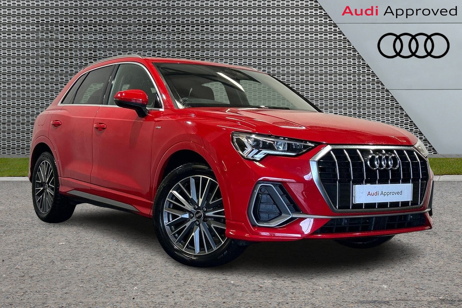 Main listing image - Audi Q3