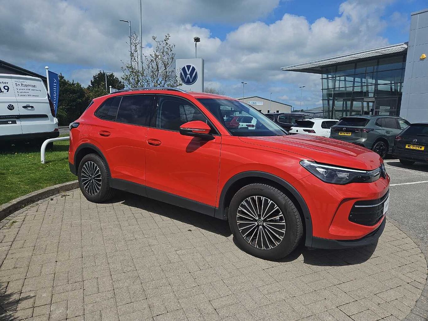 Main listing image - Volkswagen Tiguan