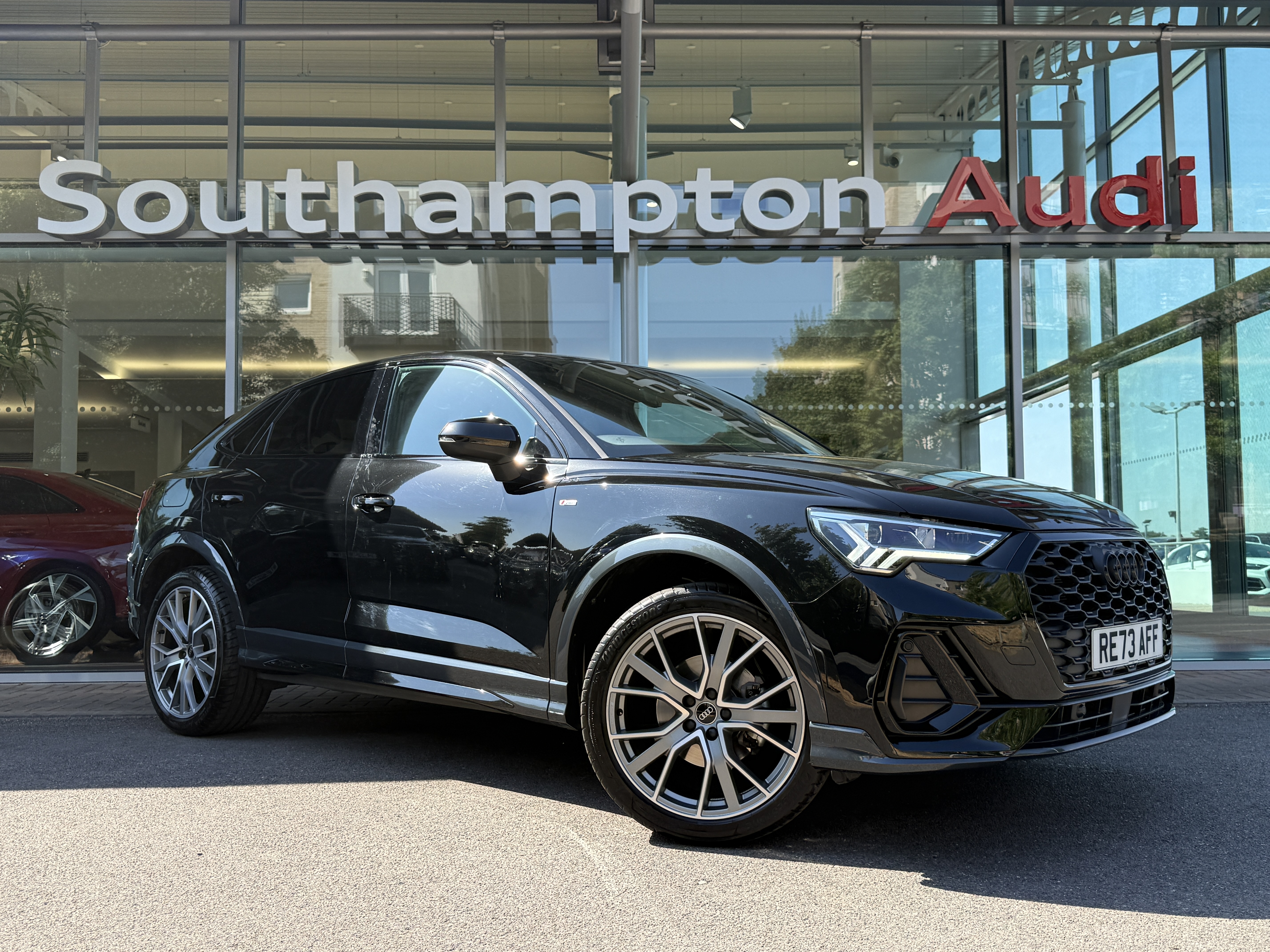Main listing image - Audi Q3