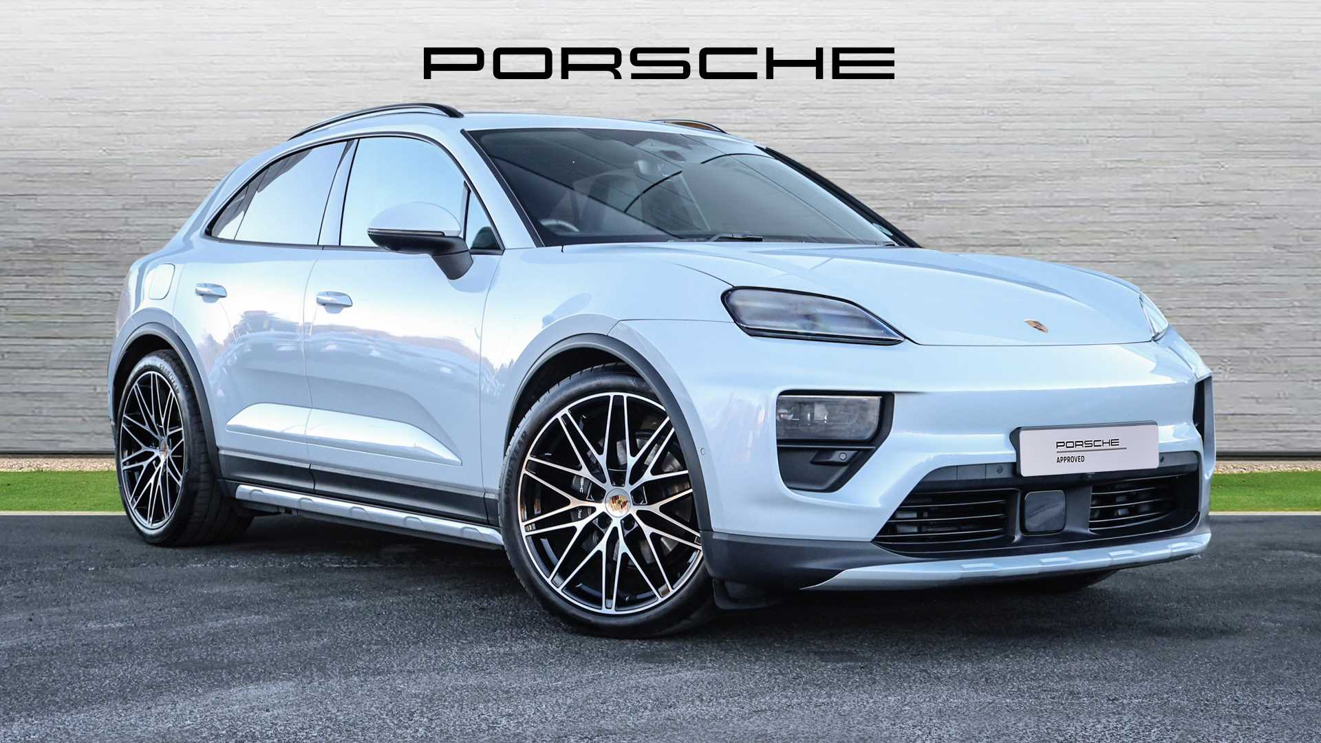 Main listing image - Porsche Macan