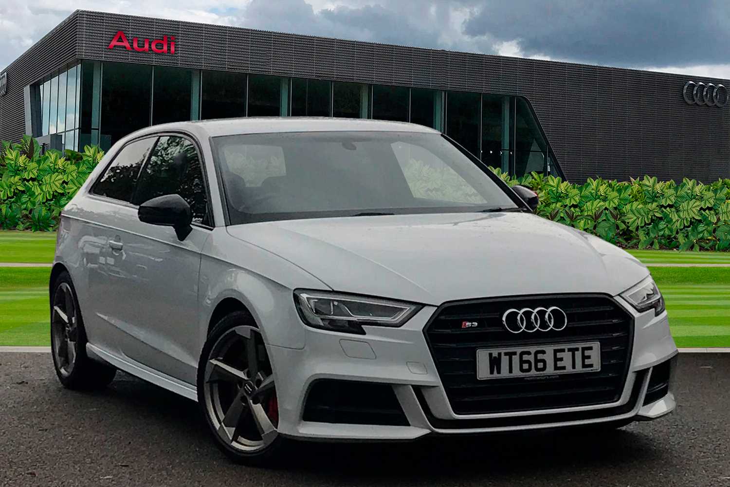 Main listing image - Audi S3