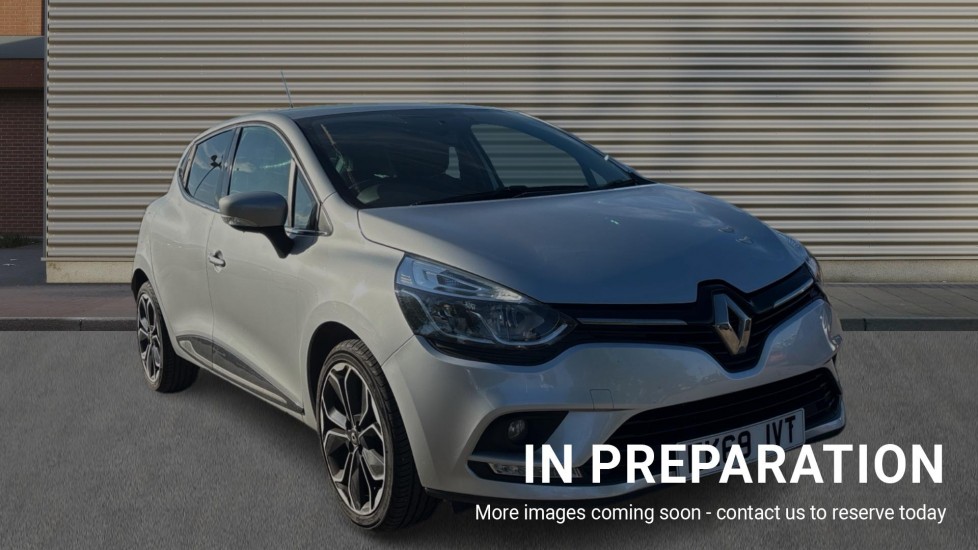 Main listing image - Renault Clio
