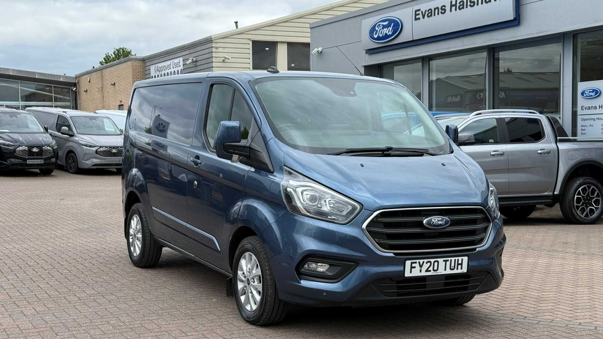Main listing image - Ford Transit Custom
