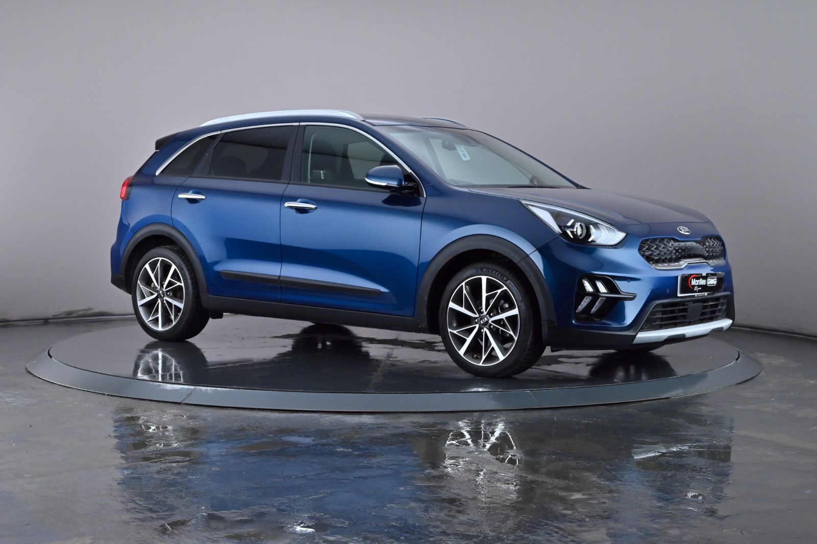 Main listing image - Kia Niro