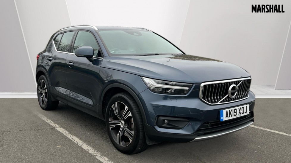 Main listing image - Volvo XC40