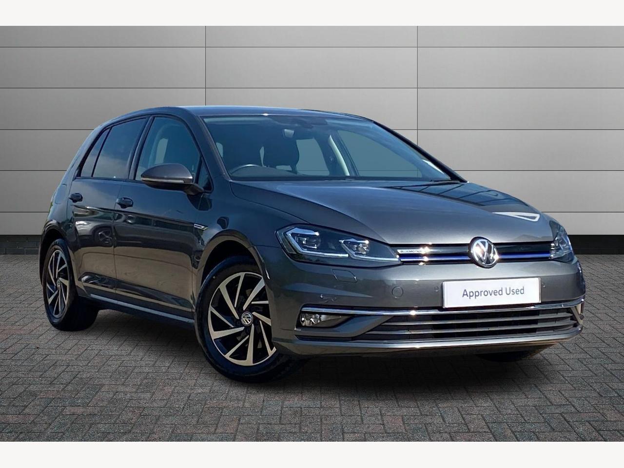 Main listing image - Volkswagen Golf
