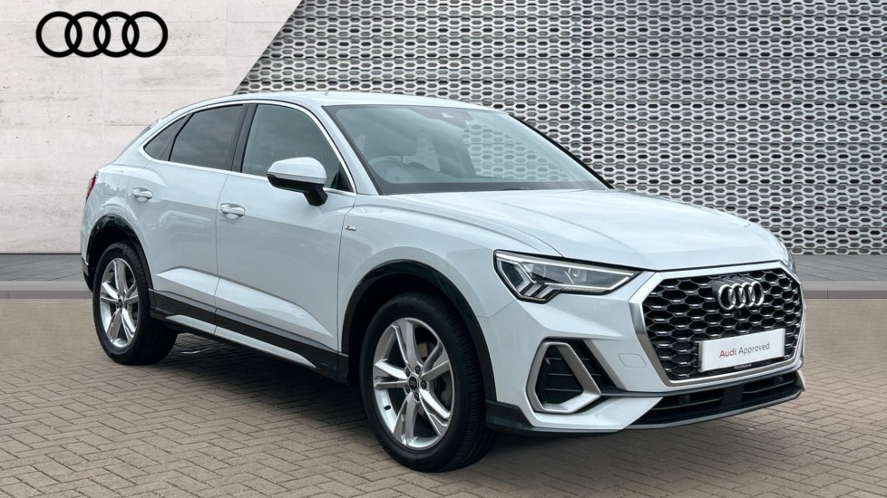Main listing image - Audi Q3