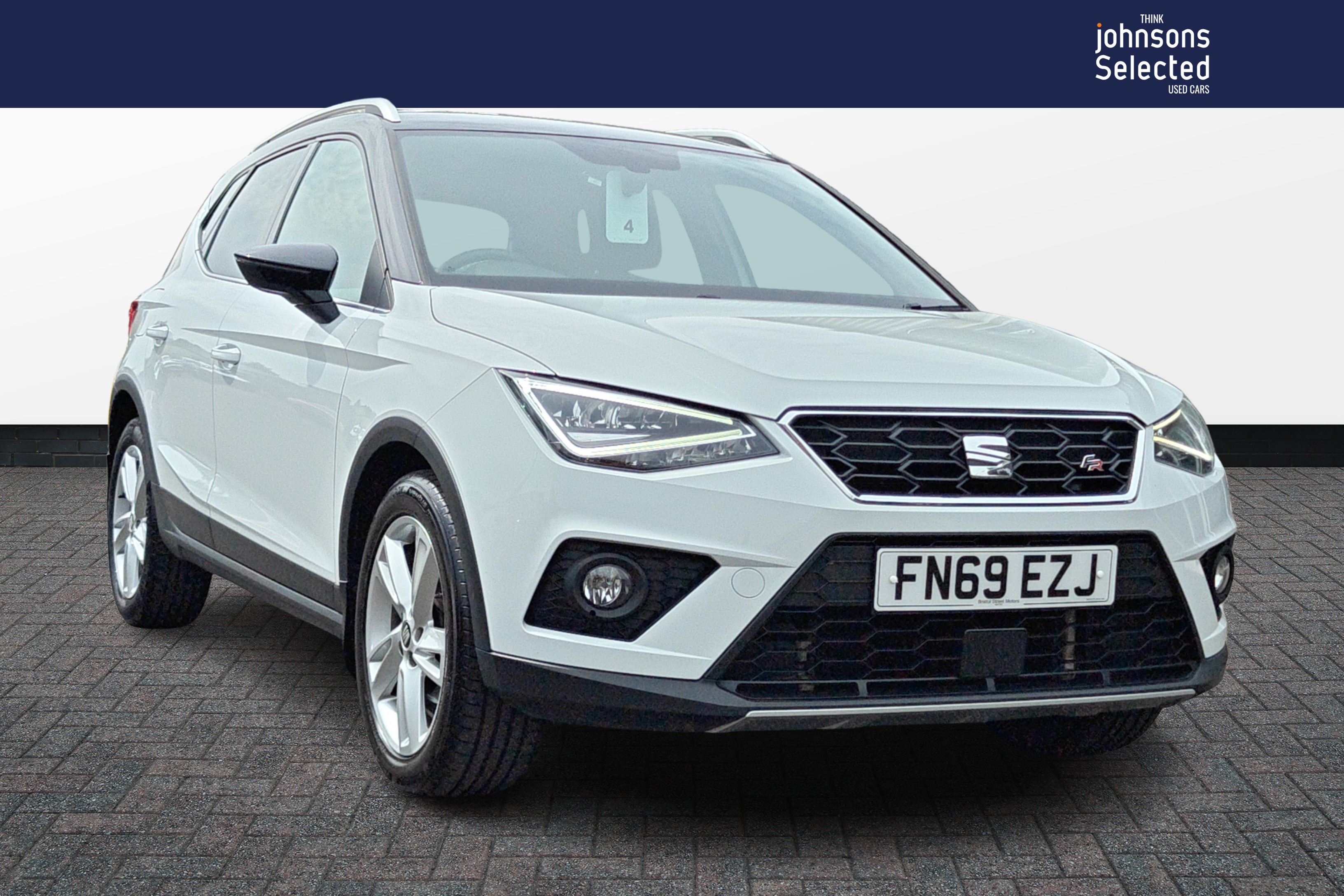 Main listing image - SEAT Arona