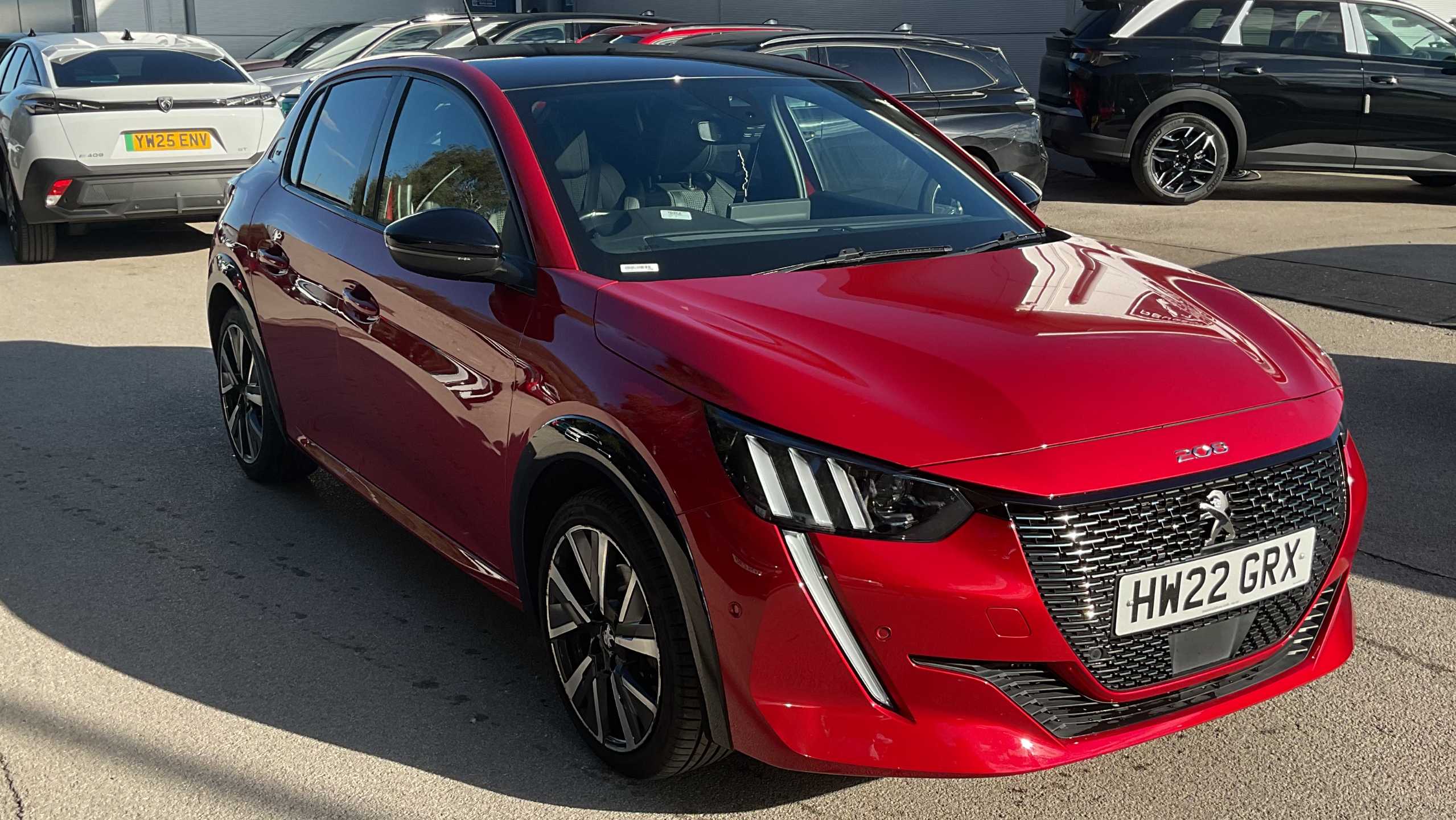 Main listing image - Peugeot 208