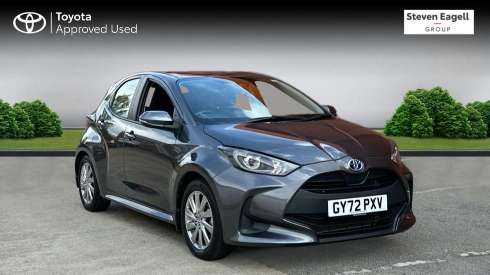 Main listing image - Toyota Yaris