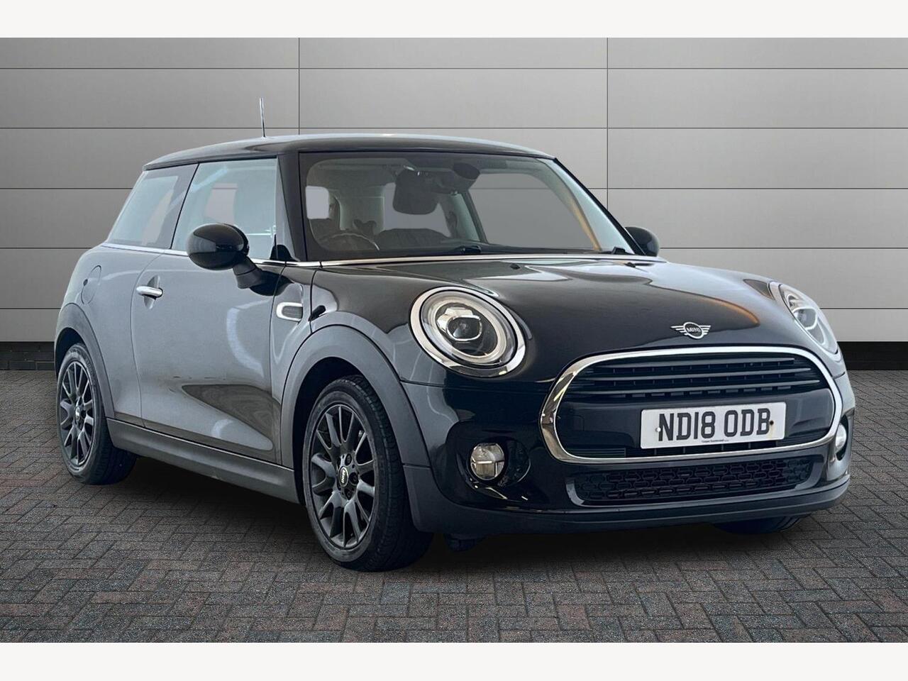 Main listing image - MINI Hatchback