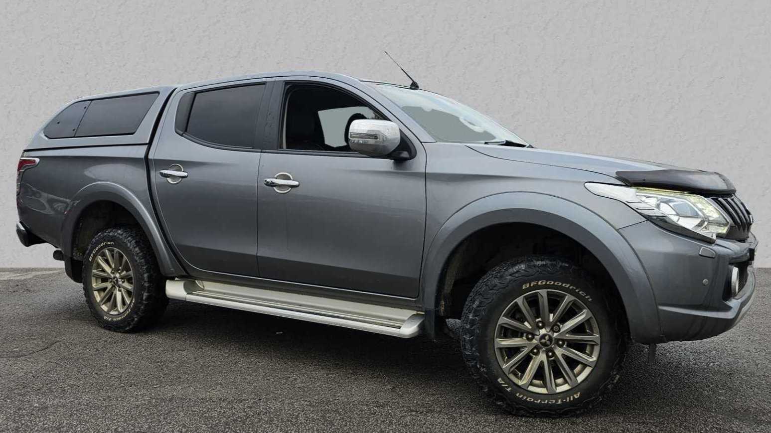 Main listing image - Mitsubishi L200