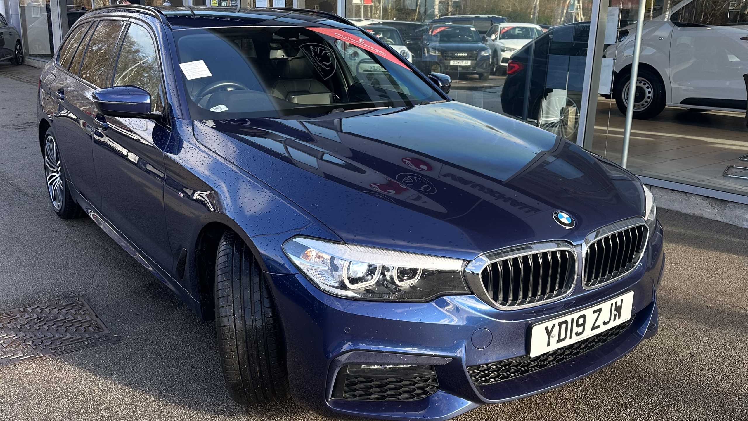 Main listing image - BMW 5 Series Touring