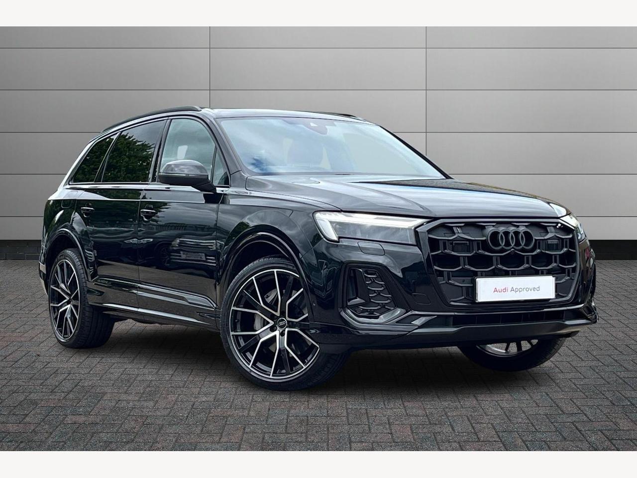 Main listing image - Audi Q7