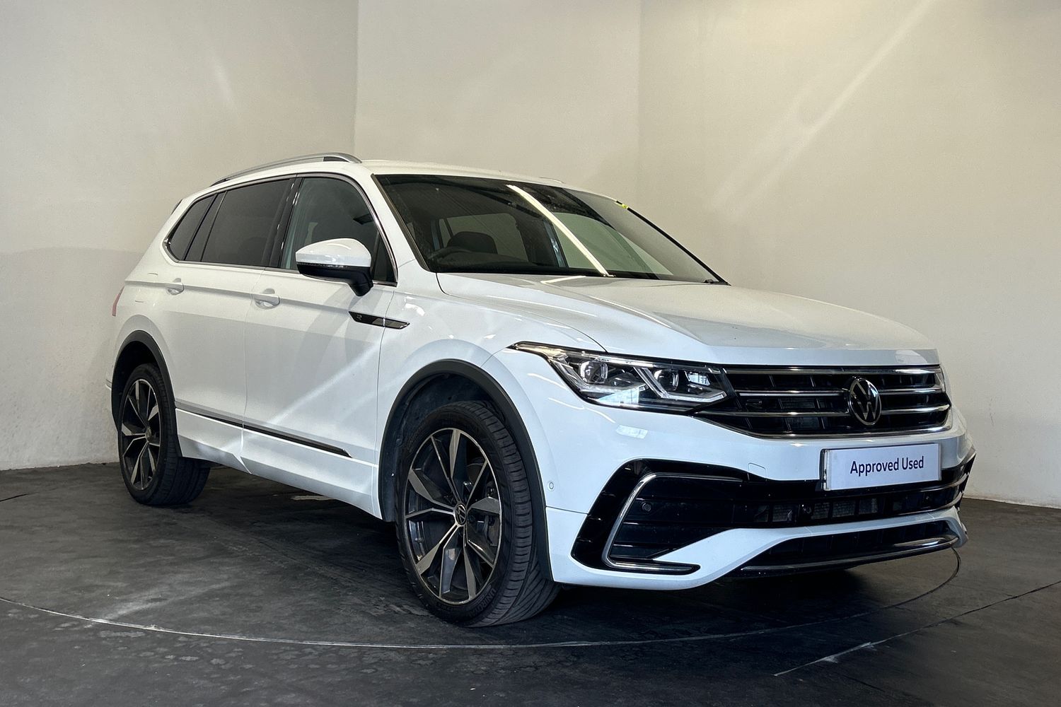 Main listing image - Volkswagen Tiguan Allspace