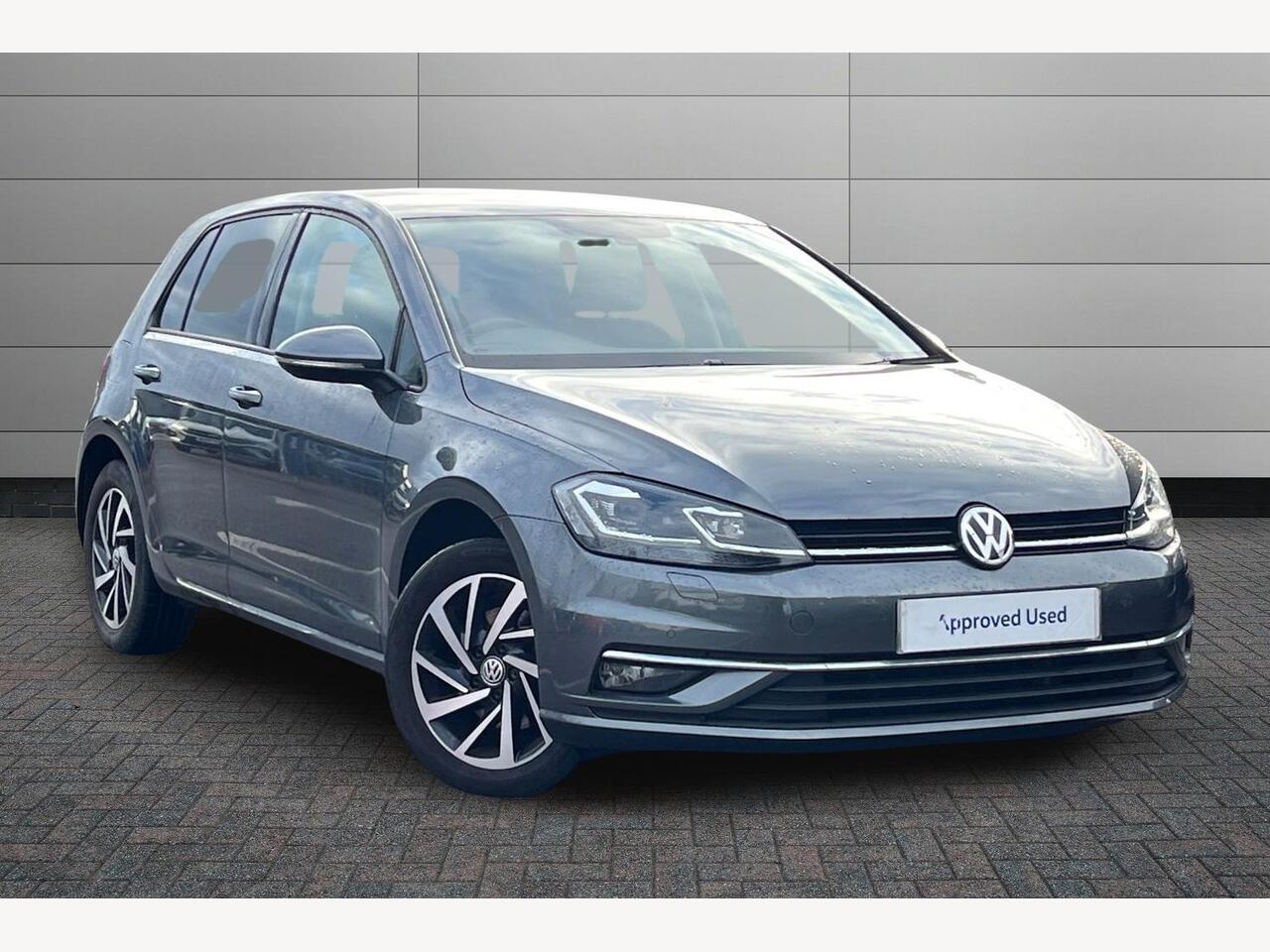 Main listing image - Volkswagen Golf