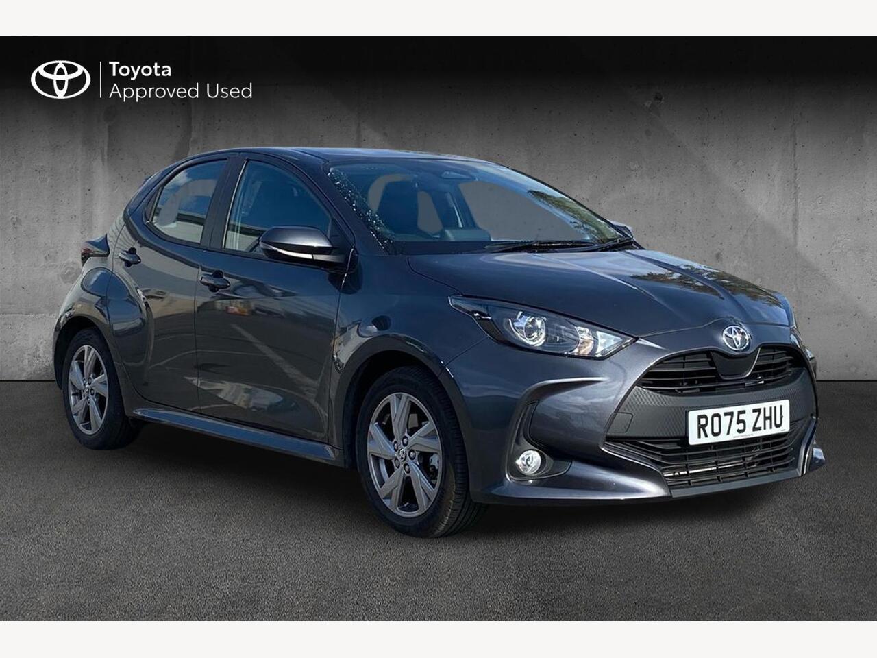 Main listing image - Toyota Yaris