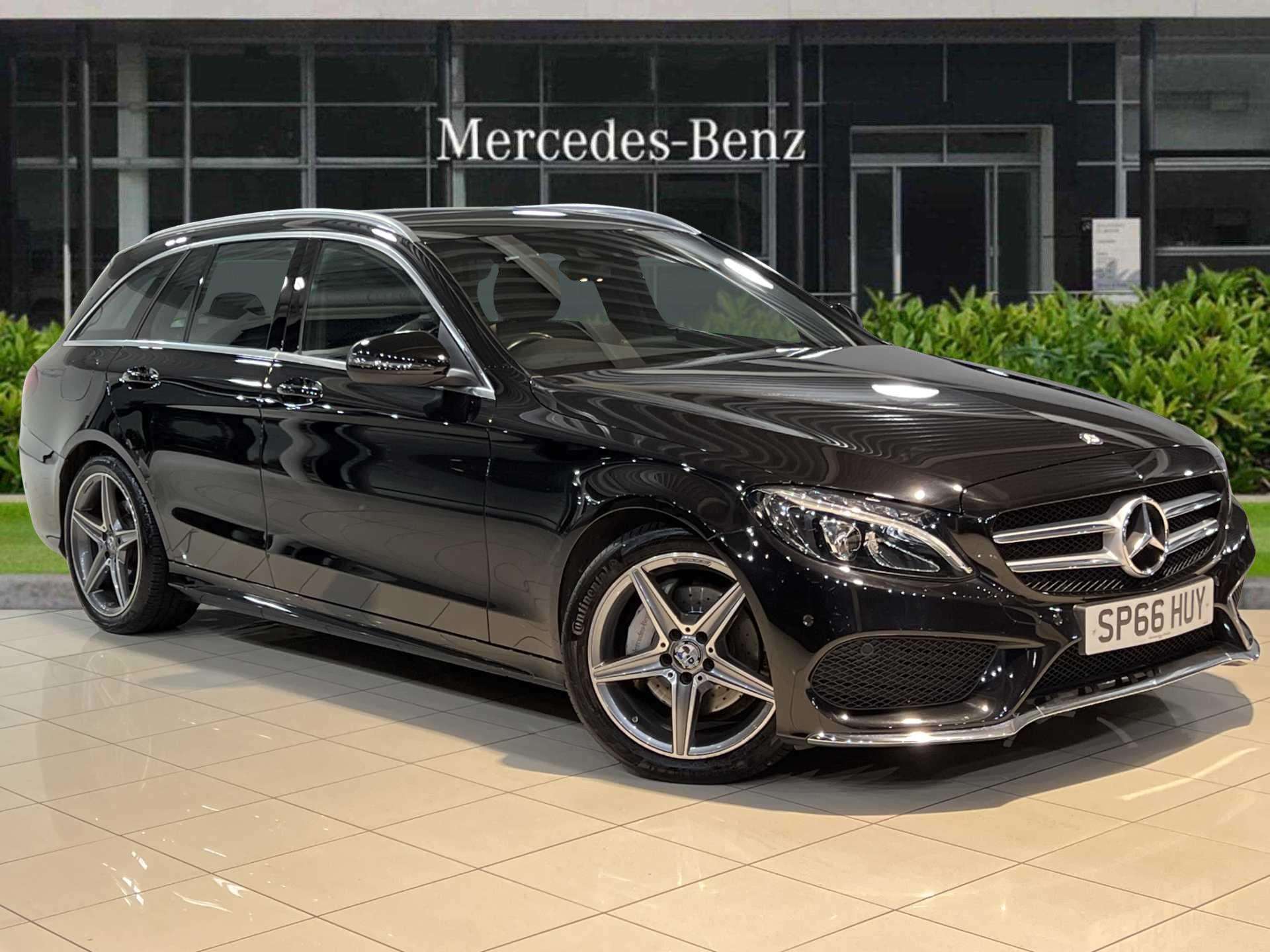 Main listing image - Mercedes-Benz C-Class Estate