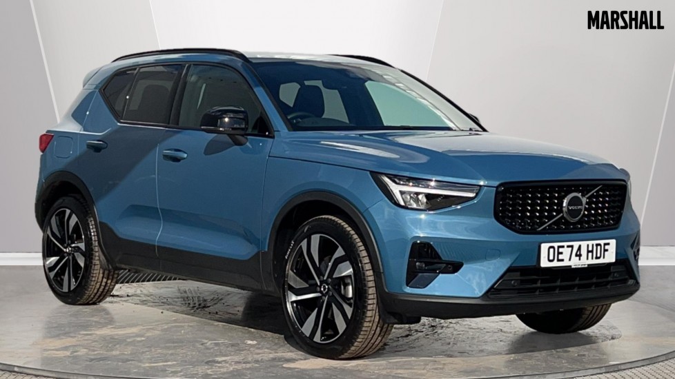Main listing image - Volvo XC40
