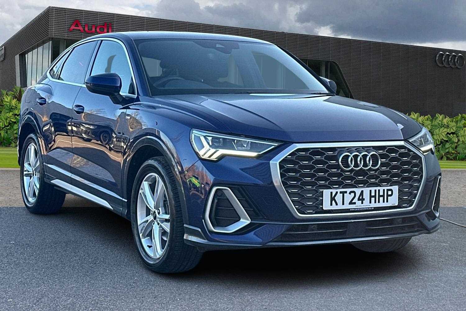 Main listing image - Audi Q3