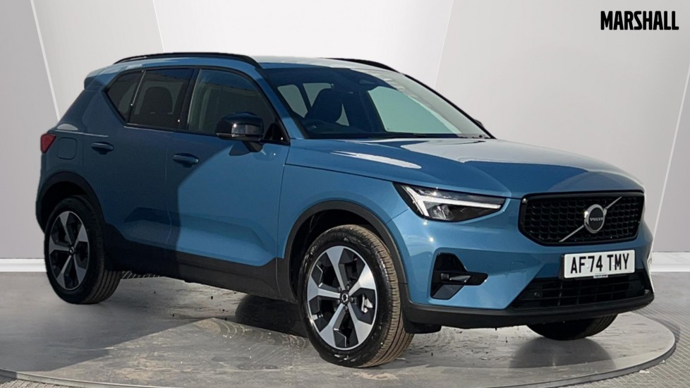 Main listing image - Volvo XC40