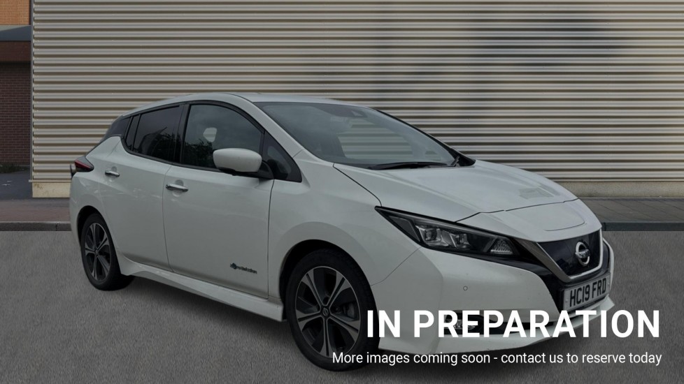 Main listing image - Nissan Leaf