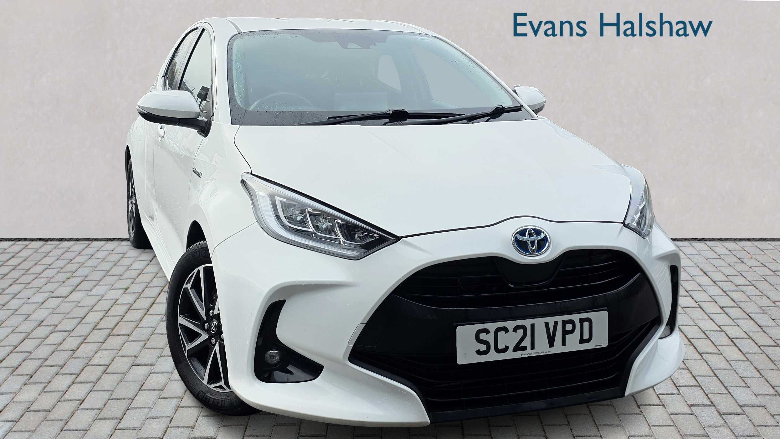 Main listing image - Toyota Yaris