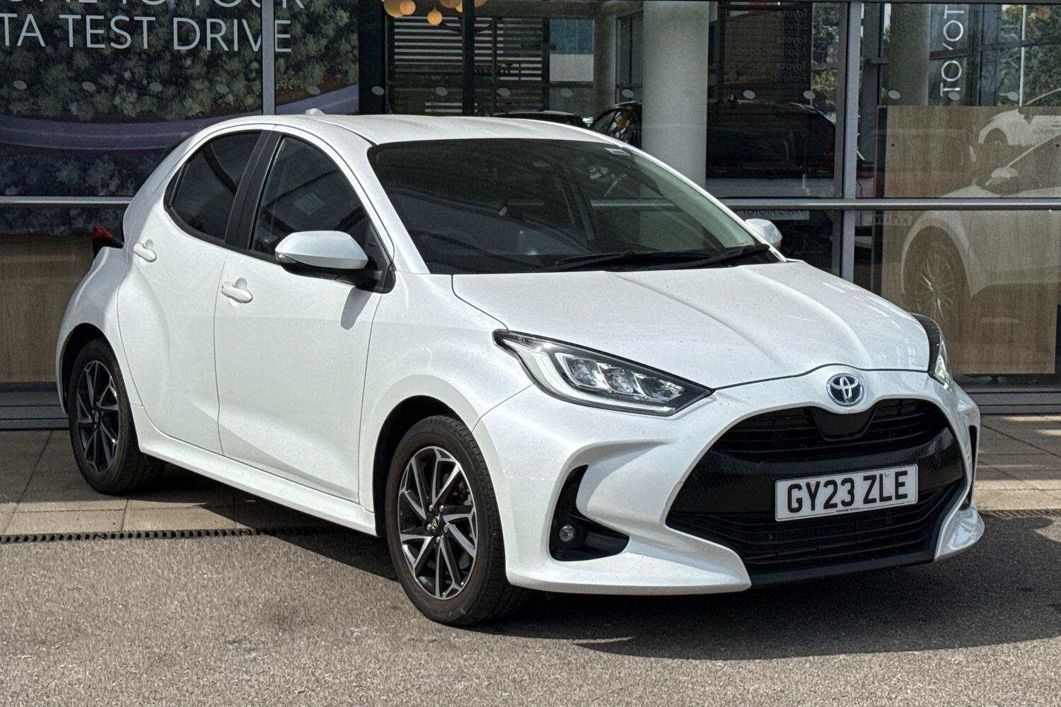 Main listing image - Toyota Yaris