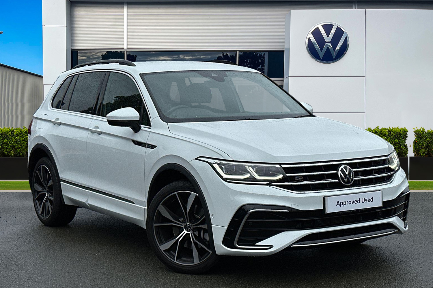 Main listing image - Volkswagen Tiguan