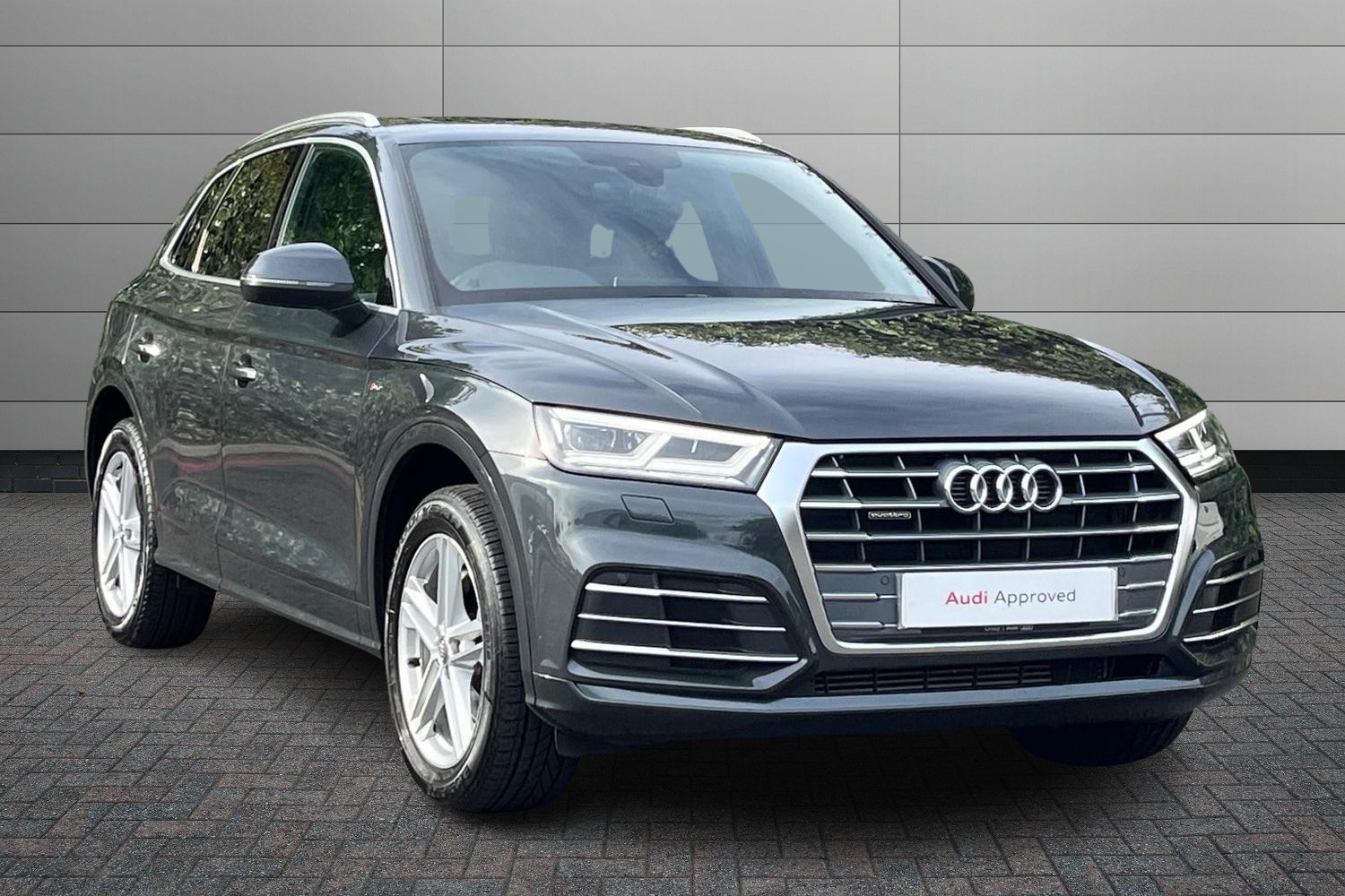 Main listing image - Audi Q5