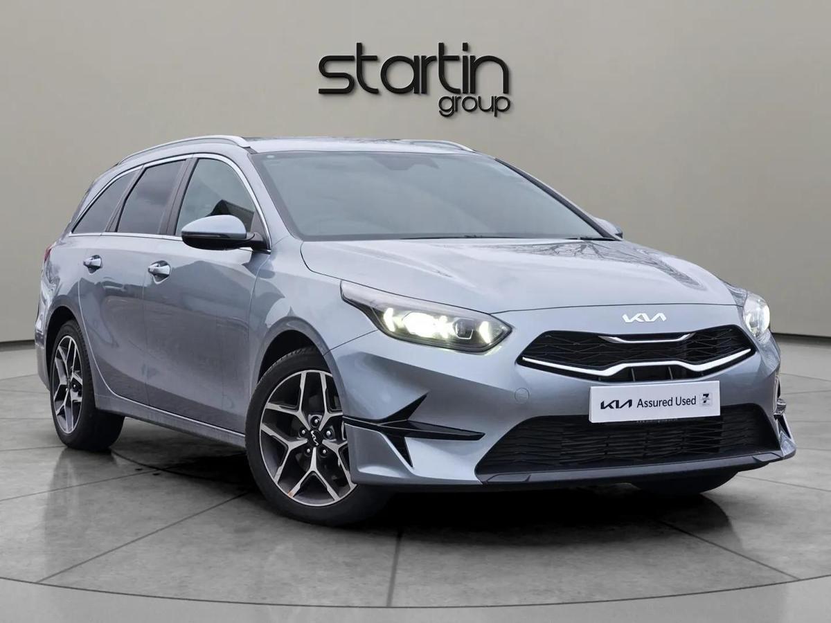Main listing image - Kia Ceed SW