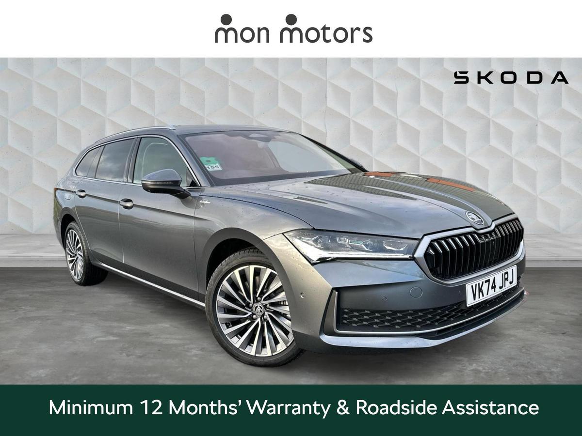 Main listing image - Skoda Superb Estate