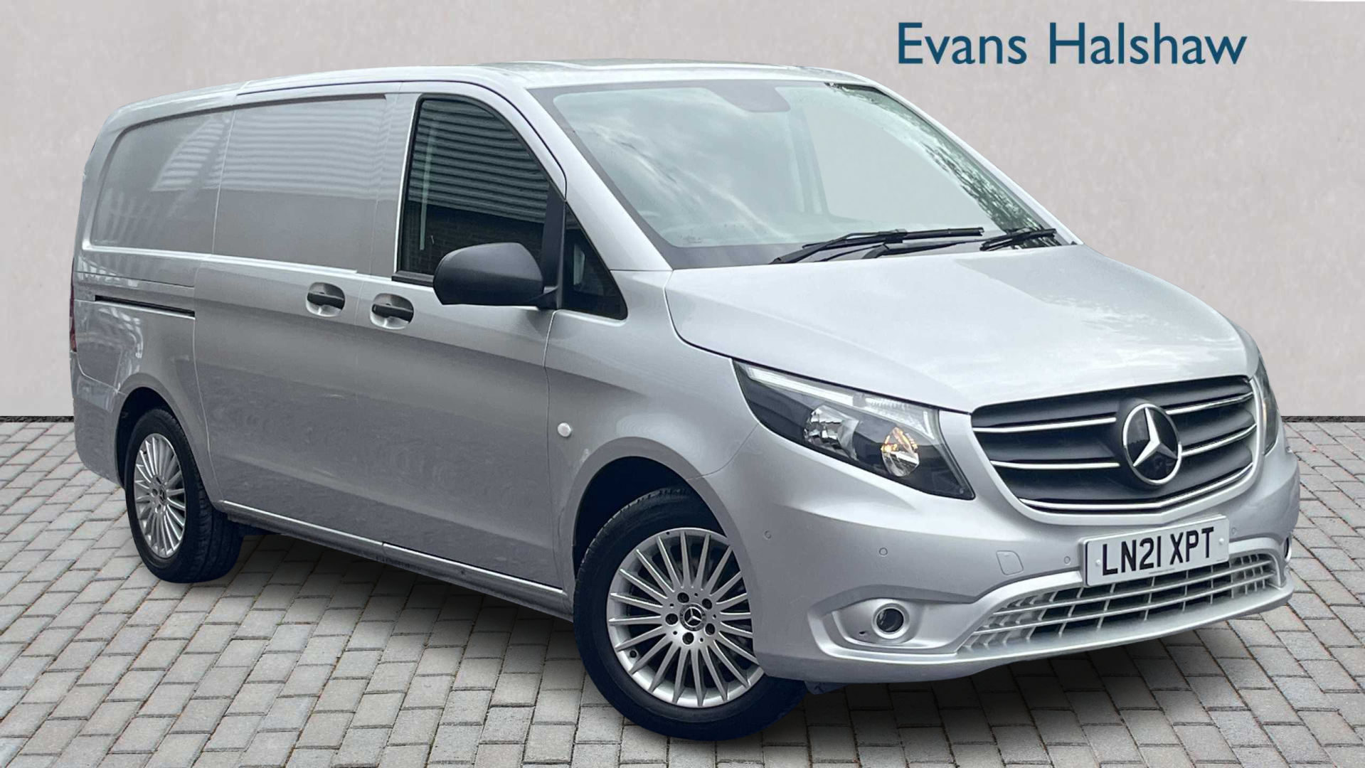Main listing image - Mercedes-Benz Vito