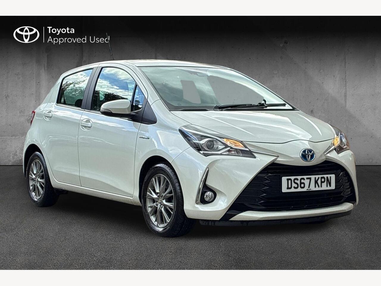 Main listing image - Toyota Yaris