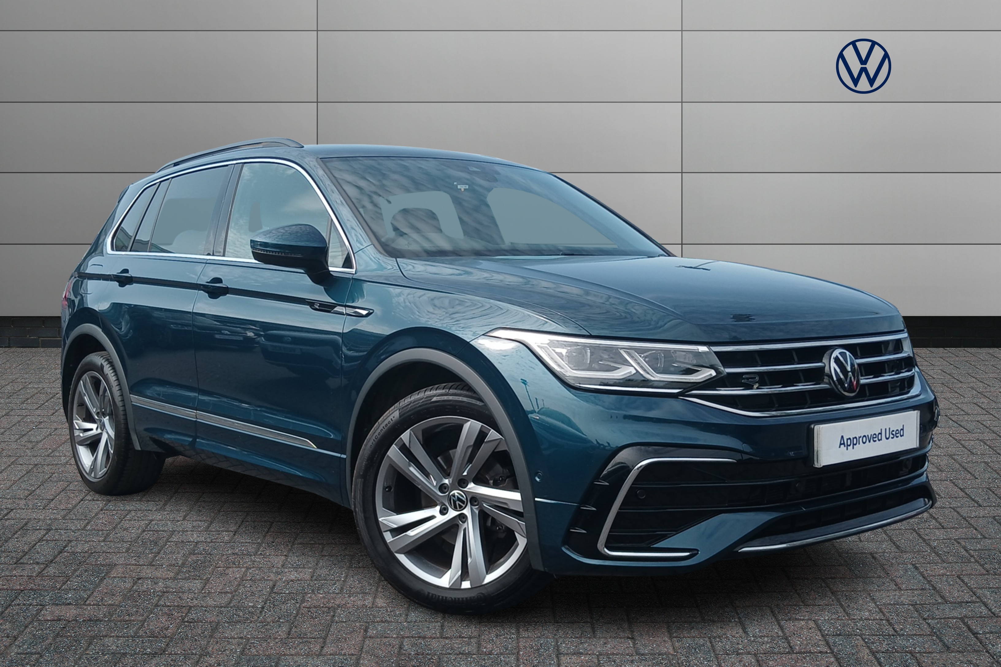 Main listing image - Volkswagen Tiguan