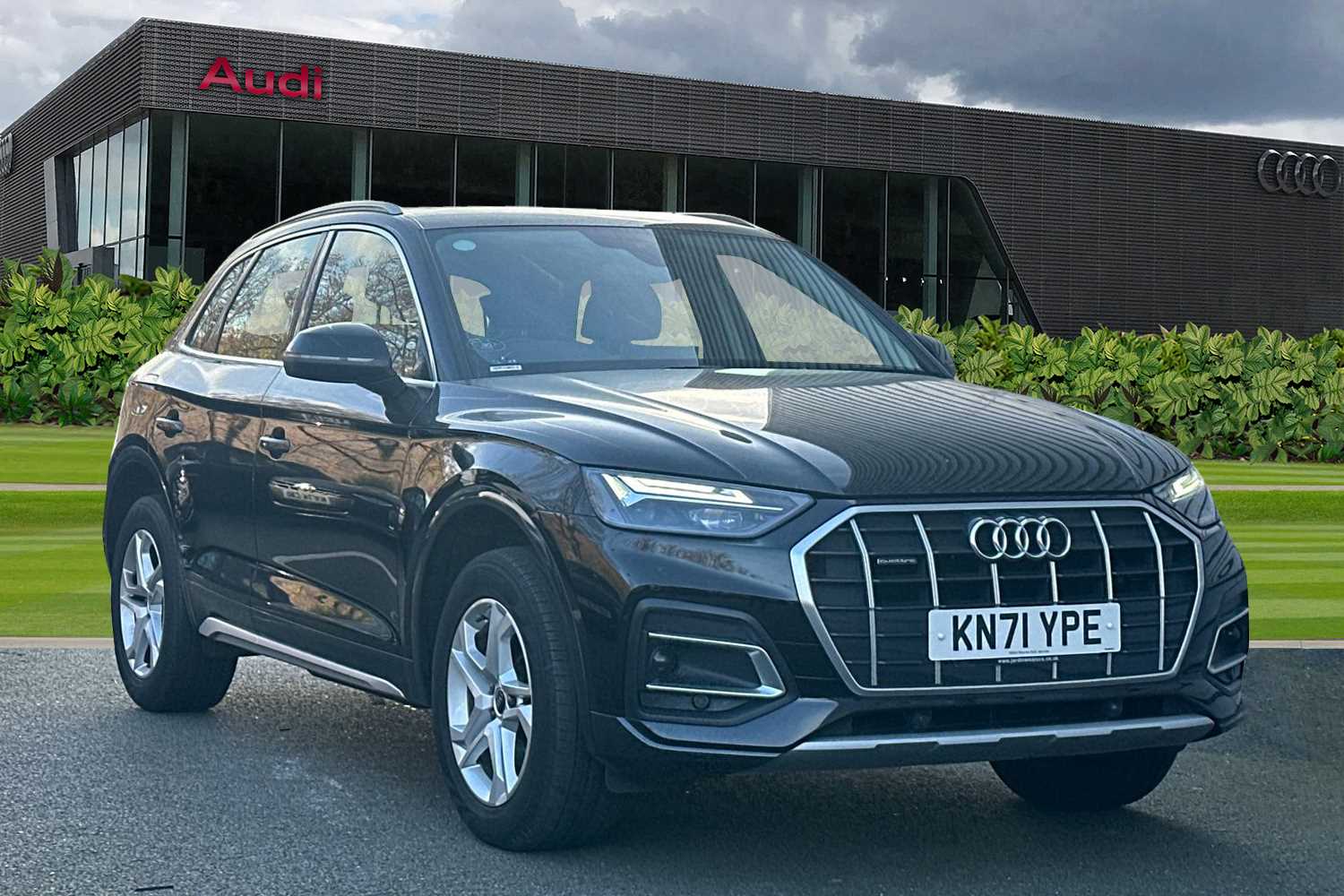 Main listing image - Audi Q5