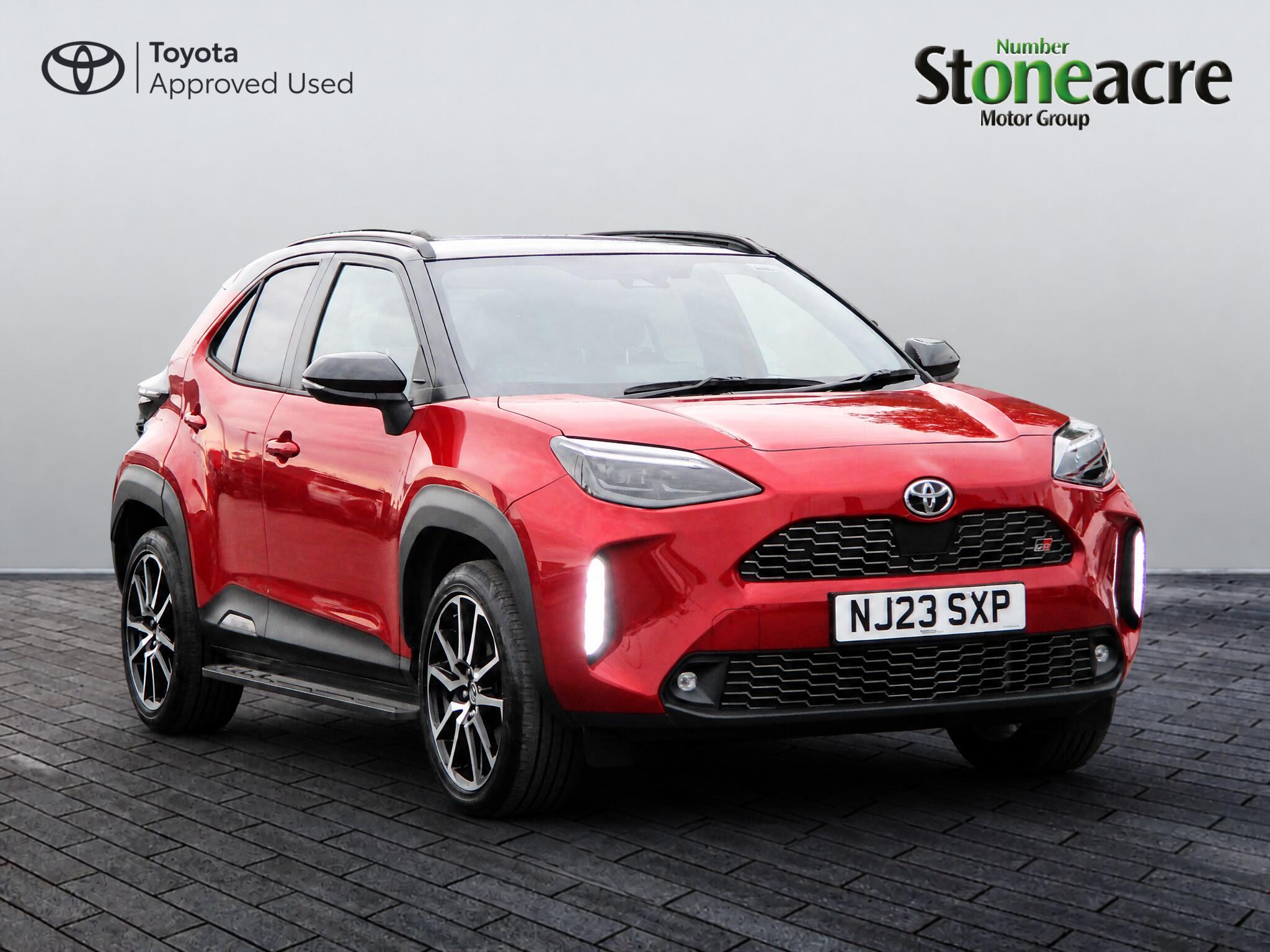 Main listing image - Toyota Yaris Cross