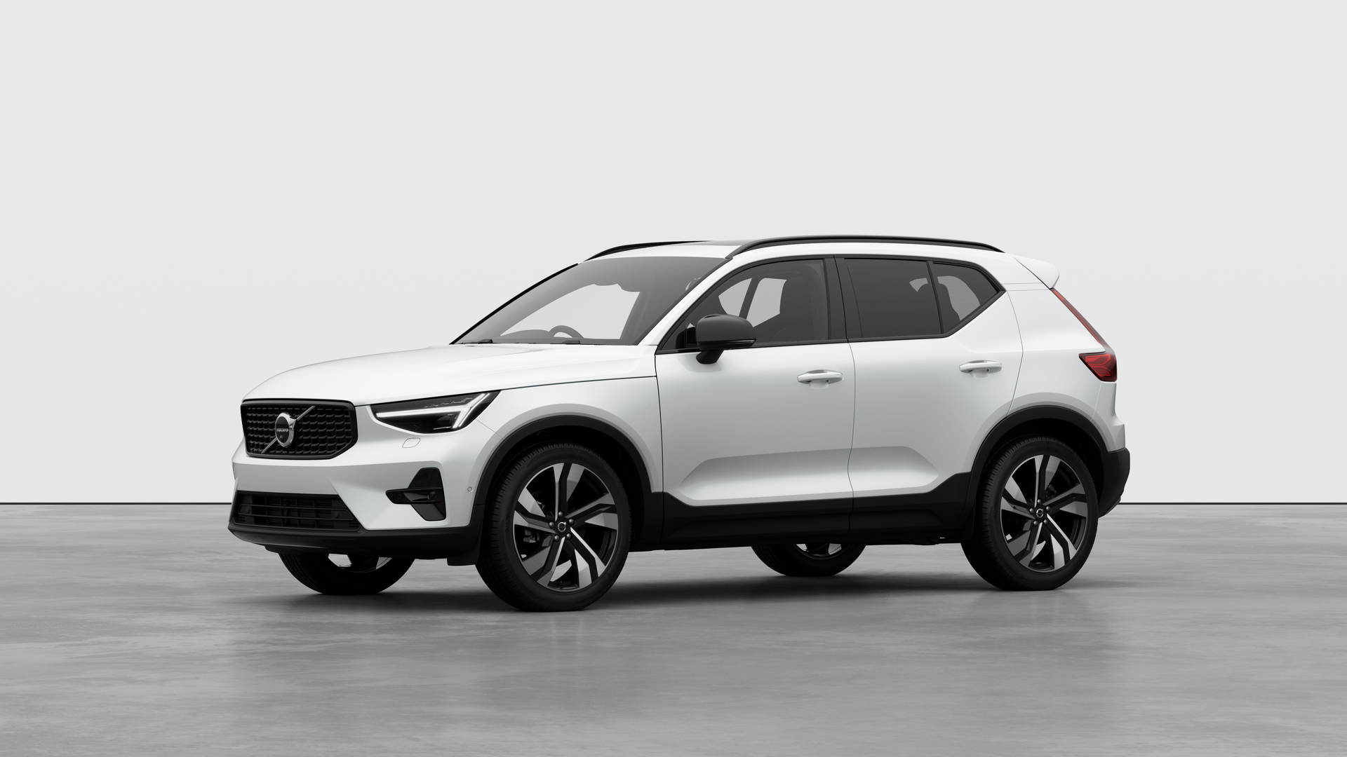 Main listing image - Volvo XC40