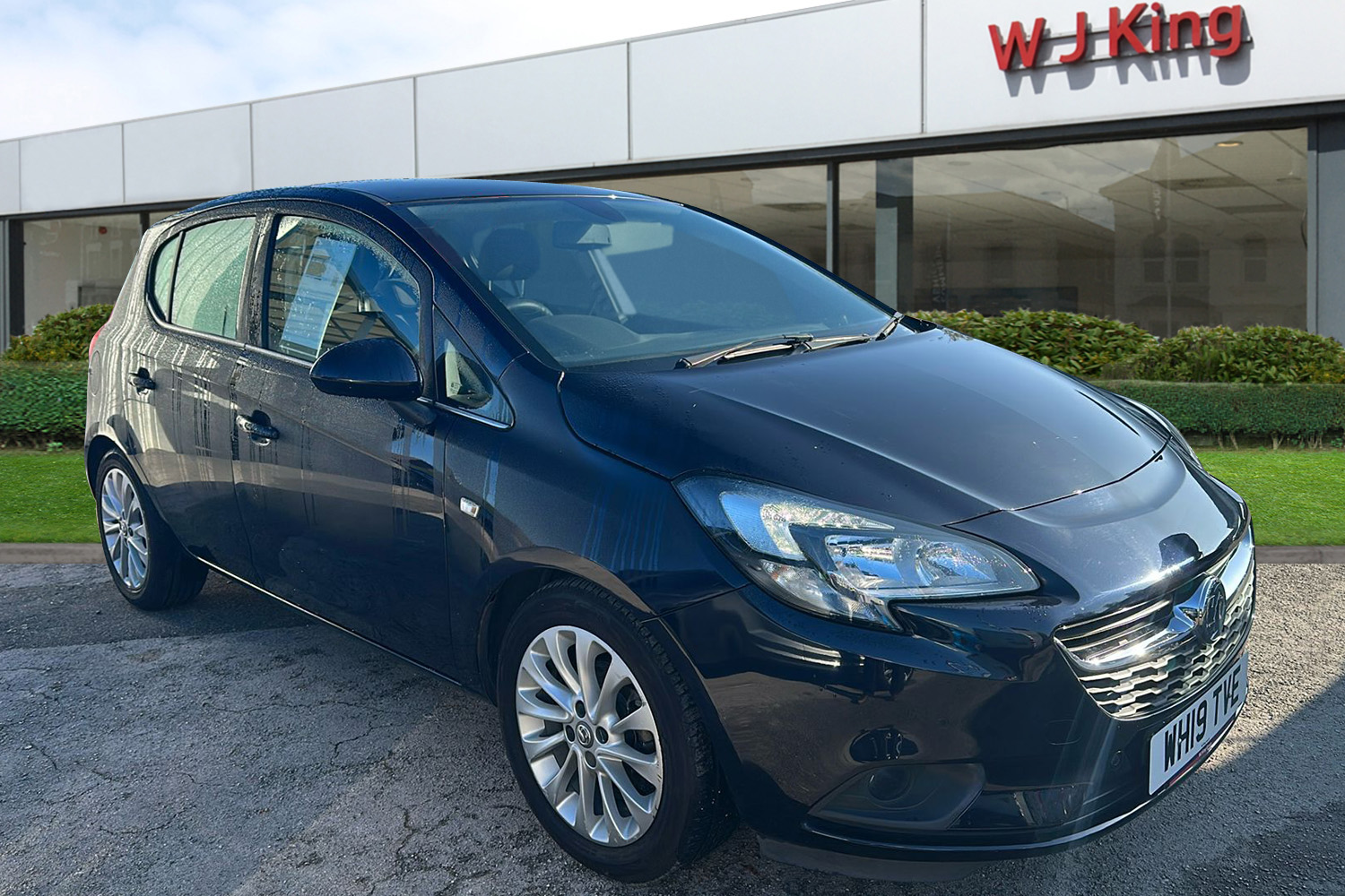Main listing image - Vauxhall Corsa