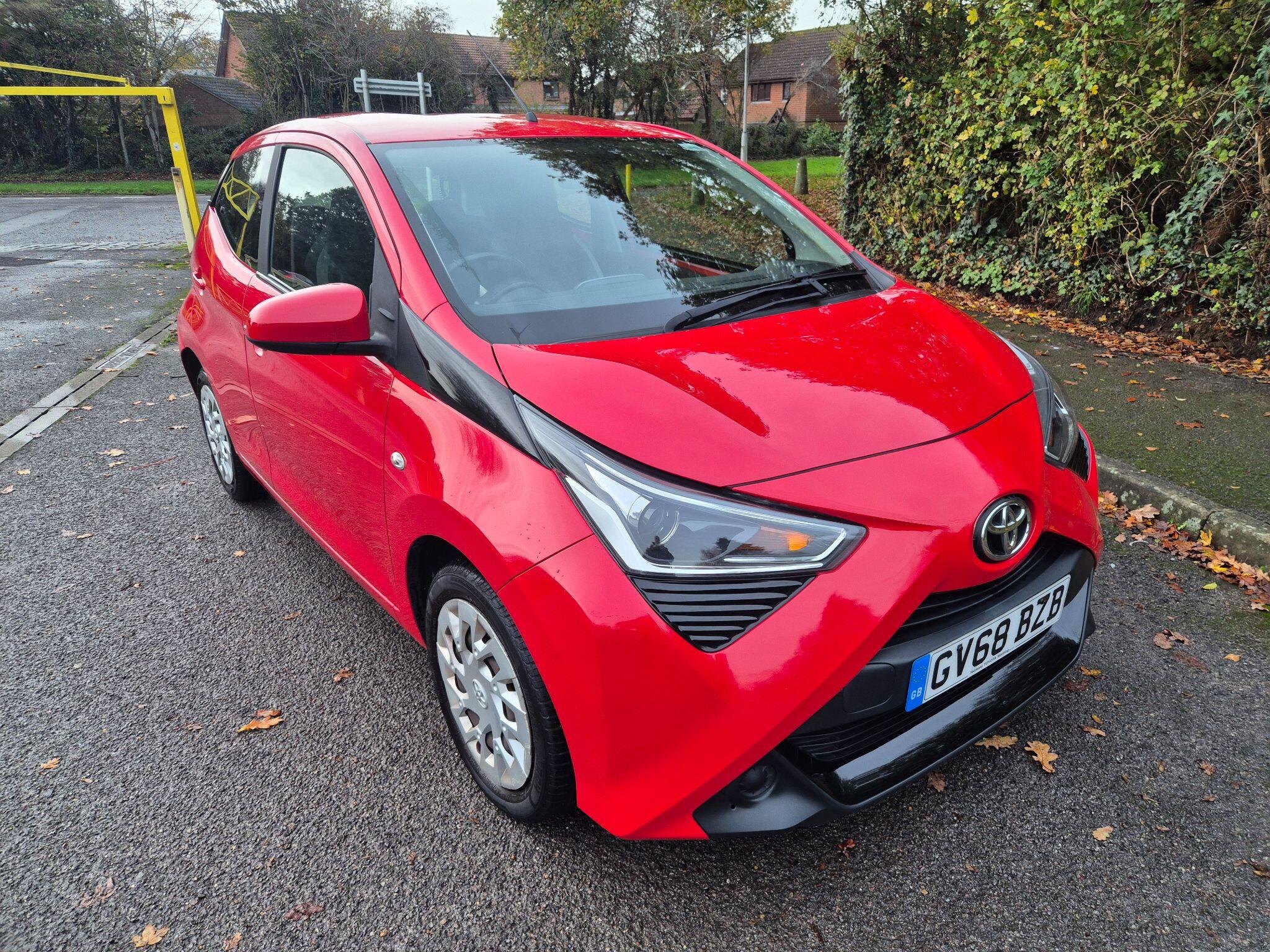 Main listing image - Toyota Aygo