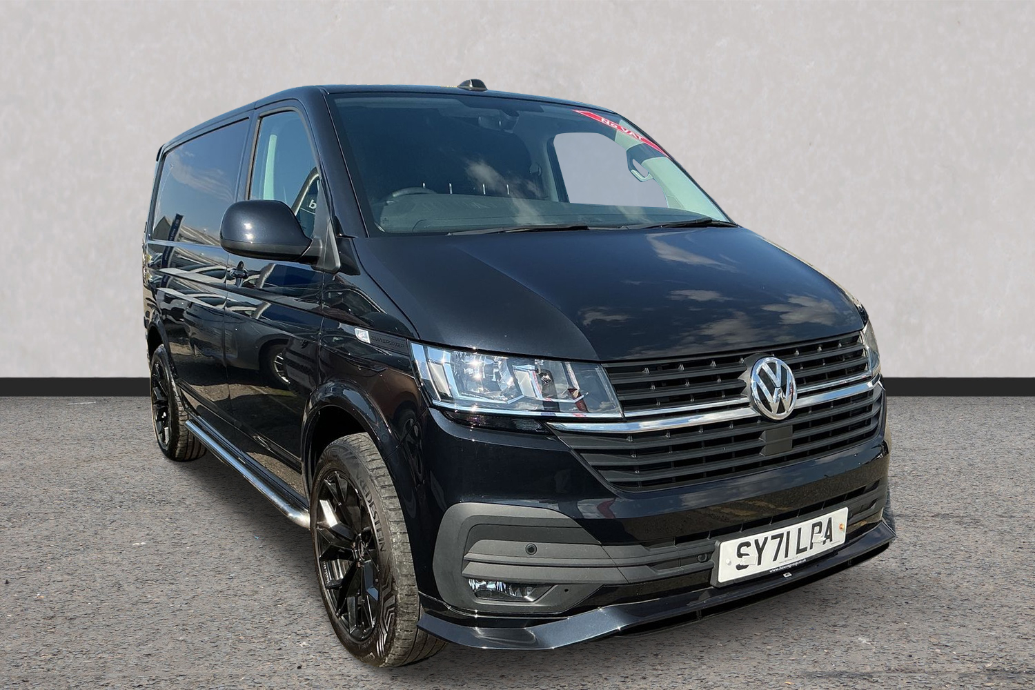 Main listing image - Volkswagen Transporter