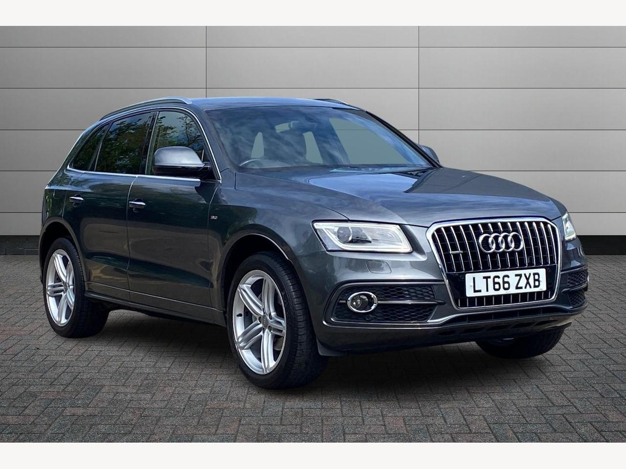 Main listing image - Audi Q5