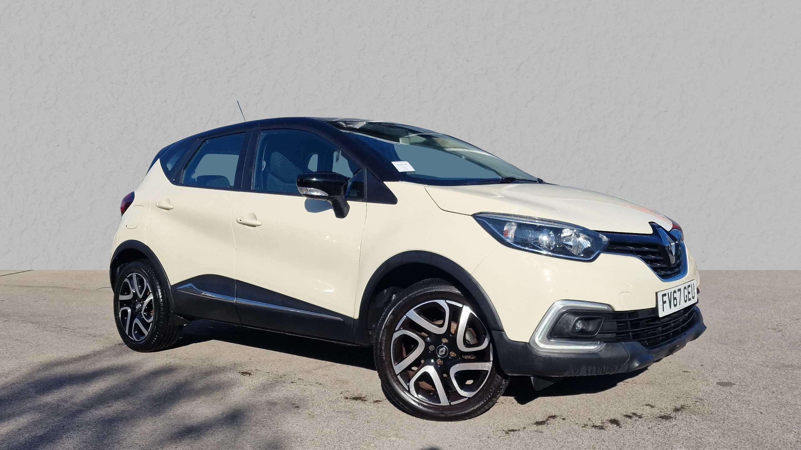 Main listing image - Renault Captur